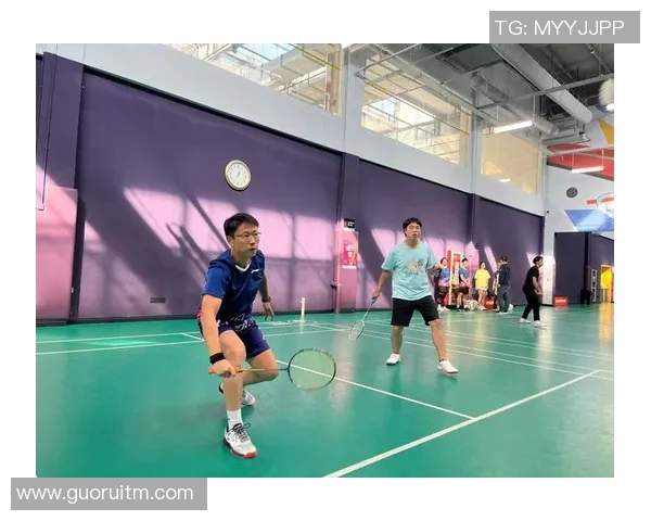 北京羽毛球队整体压制战术解析与实战应用探讨