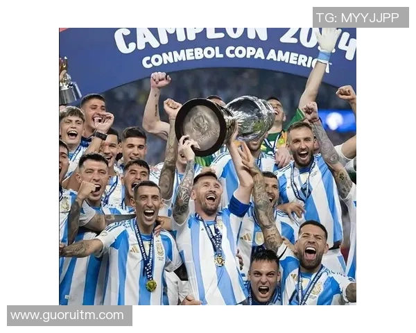 梅西带领阿根廷勇夺世界杯冠军,成就足球历史新篇章